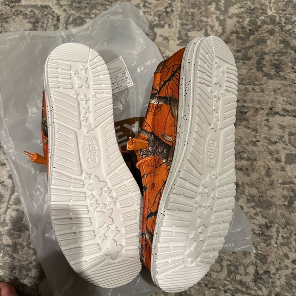 Real Tree men’s Hey Dudes - Picture 2 of 2